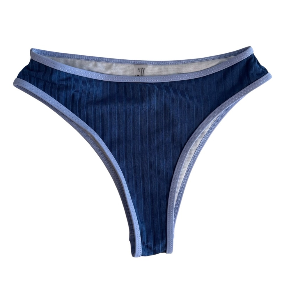 Women’s ROMWE blue ribbed swim bikini tankini bottoms in a size XS